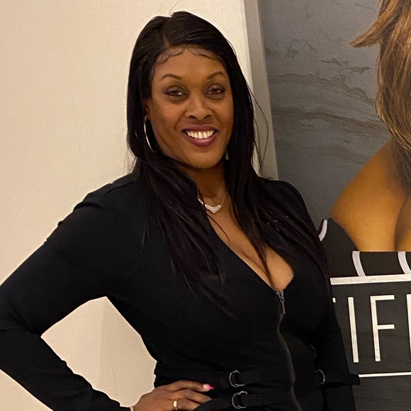 Meet your Posher, Samantha - Picture 3 of 3